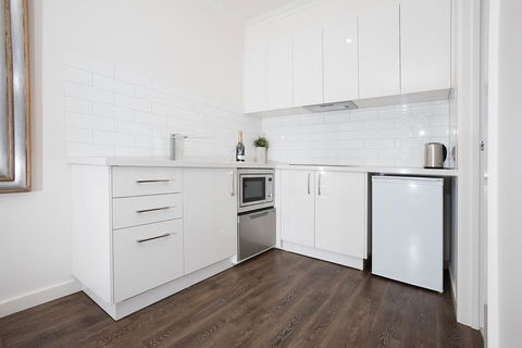 Newington Apartments - Tourism Townsville 2