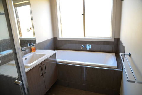 Newly Build House, Perfect For Families - Tourism Townsville 2