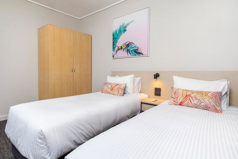 Nightcap At Springwood Hotel - Tourism Townsville 3