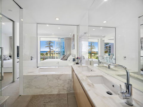 Nirvana By The Sea - Tourism Townsville 3