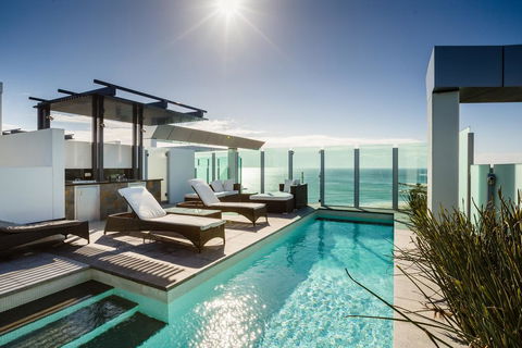 Nirvana By The Sea - Tourism Townsville 0