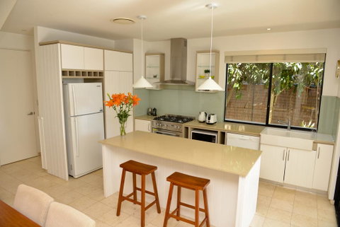 Noosa Water Views - Tourism Townsville 3