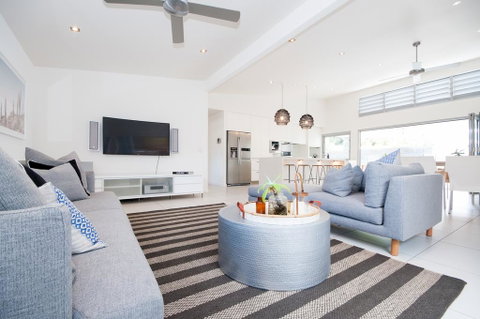 Noosaville Hideaway - Tourism Townsville 3