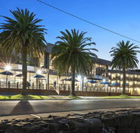 North Pier Hotel - Tourism Townsville