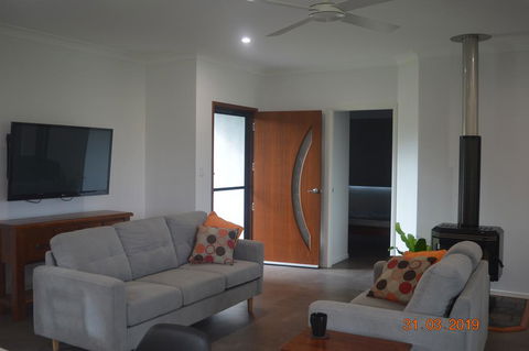 Nyleta Lodge - Tourism Townsville 1