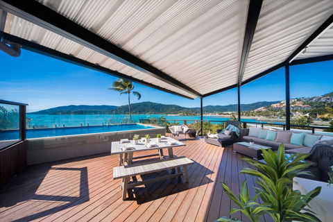 Oasis On Oceanview - Airlie Beach - Tourism Townsville 1