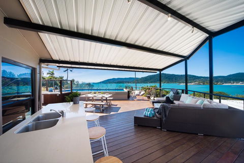 Oasis On Oceanview - Airlie Beach - Tourism Townsville 2