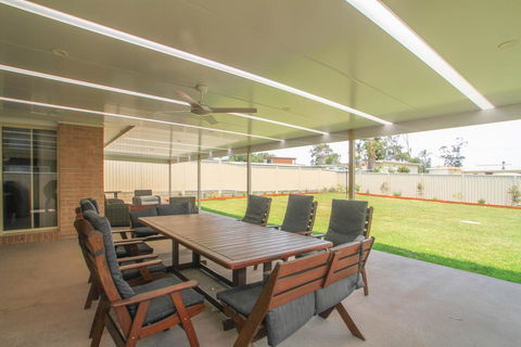 Ocean Break - At Berrara - Tourism Townsville 1