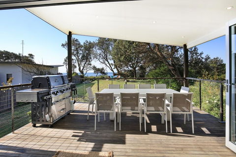 Oceanside @ Culburra - Pet Friendly Absolute Beachfront - Tourism Townsville 3