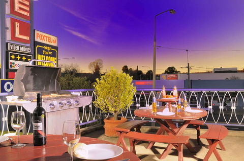 Olympia Motel - Tourism Townsville 0