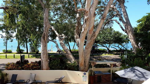 On Palm Cove Beachfront Apartments - Tourism Townsville 3