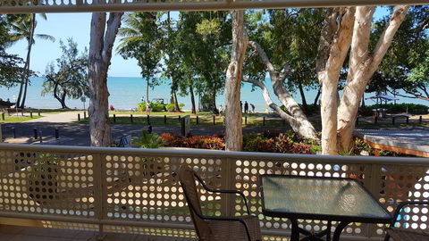 On Palm Cove Beachfront Apartments - Tourism Townsville 1
