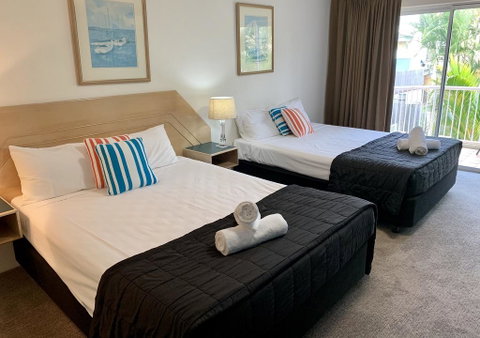 Outrigger Burleigh - Tourism Townsville 1