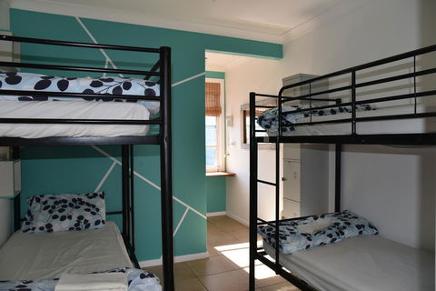 Ozzie Pozzie Backpackers - Port Macquarie YHA - Tourism Townsville 2