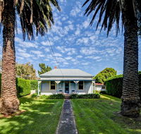 Palm Cottage - Pet Friendly Victorian Cottage - Tourism Townsville