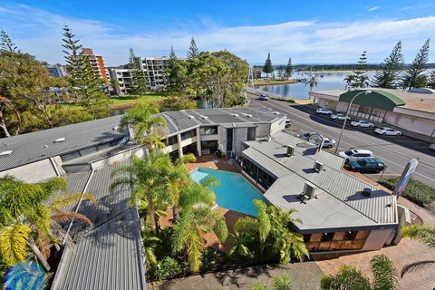 Palm Court Motor Inn - Tourism Townsville 2