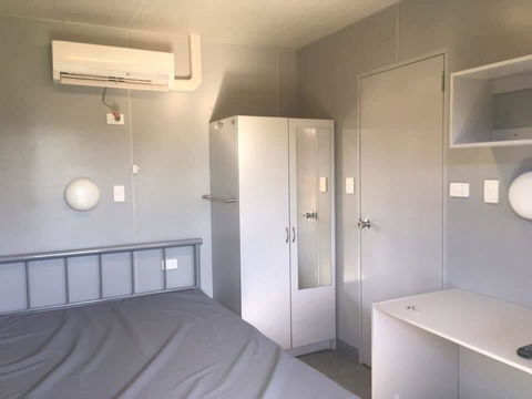 Palm Tree Backpackers - Tourism Townsville 0