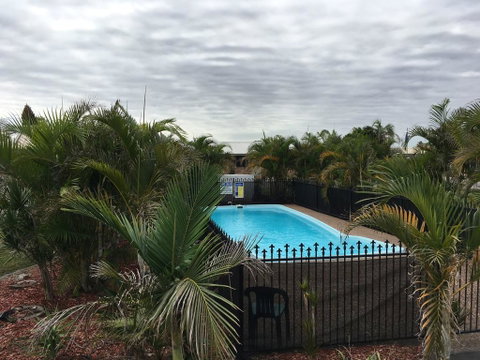 Palm Valley Motel - Tourism Townsville 2