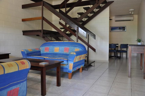Palm Waters Holiday Villas - Tourism Townsville 1