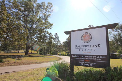 Palmers Lane Estate - Tourism Townsville 0