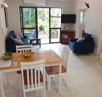 Palms Trinity Beach - Tourism Townsville