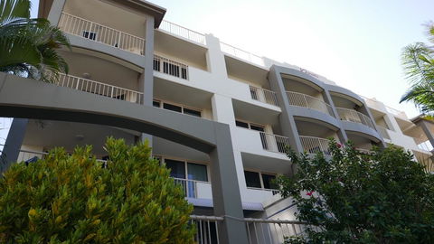 Paradis Pacifique - Tourism Townsville 1