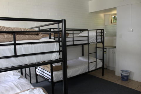 Park Beach Hotel Motel - Tourism Townsville 2