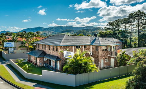 Park Beach Resort Motel - Tourism Townsville 0