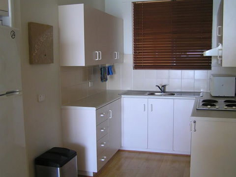 Park Towers Holiday Units - Tourism Townsville 3