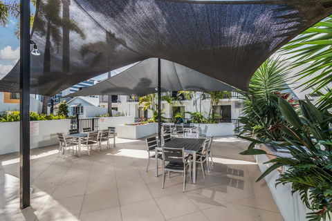 Parkview Apartments - Tourism Townsville 0