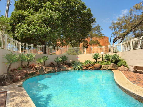 Parkyn Place 7 - 3 BDRM Oceanview Apt On Mooloolaba Spit - Tourism Townsville 3