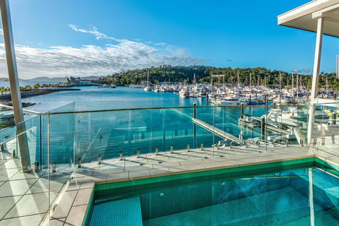 Pavillions Penthouse 25 - 4 Bedroom Luxury Ocean View Hamilton Island - Tourism Townsville 3