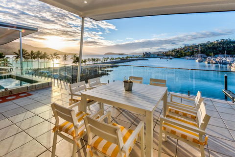 Pavillions Penthouse 25 - 4 Bedroom Luxury Ocean View Hamilton Island - Tourism Townsville 2