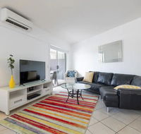Peaceful 1 Bedroom Apartment with Parking - Tourism Townsville