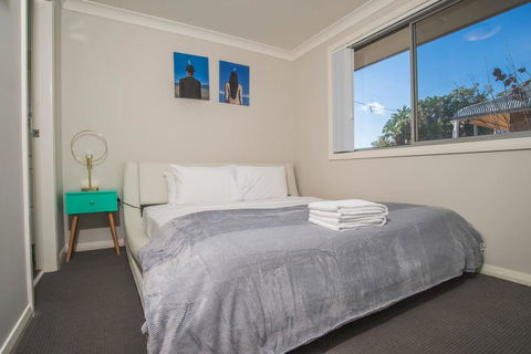 PEACEFUL 2Kingbed RootyHill Townhouse Near Station - Tourism Townsville 1