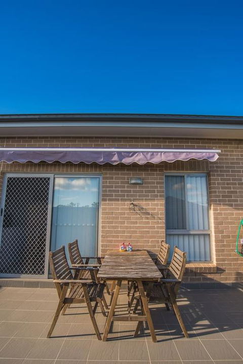 PEACEFUL 2Kingbed RootyHill Townhouse Near Station - Tourism Townsville 3