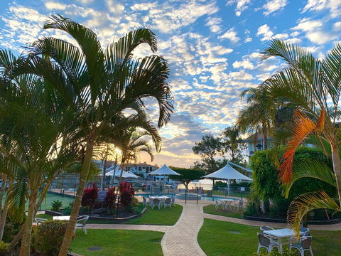 Pelican Cove Apartments - Tourism Townsville 3