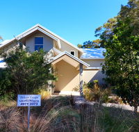 Pelican Escape Executive Home at Raffertys Resort - Tourism Townsville