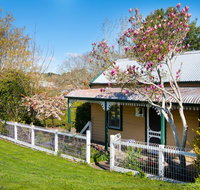 Pembroke House - Tourism Townsville