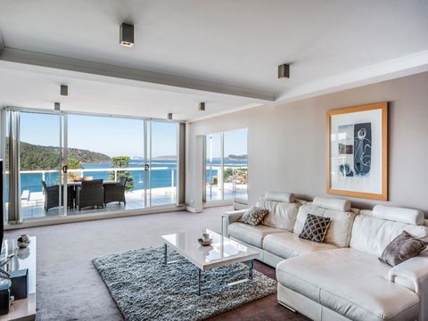 Penthouse 707 - 4 Bedroom Oceanview Penthouse - Tourism Townsville 0