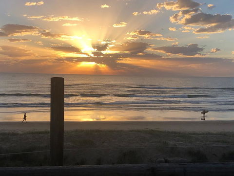 Penthouse Apartment, 7 Beach Road, Coolum Beach - Tourism Townsville 3