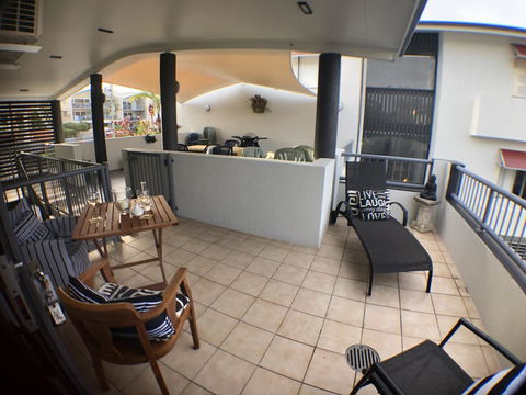 Penthouse Apartment, 7 Beach Road, Coolum Beach - Tourism Townsville 2