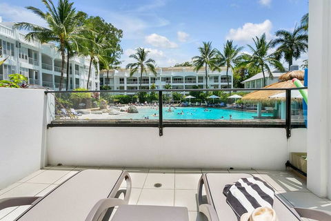 Peppers 3111- 3112 Two Bedroom Apartment Spa Suite - Tourism Townsville 2