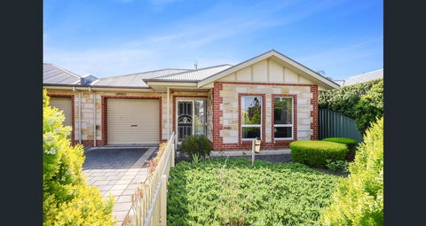 Perfect Location Central Modern Cottage - Free WiFi - Tourism Townsville 2