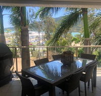Phil's Place on Airlie - Tourism Townsville