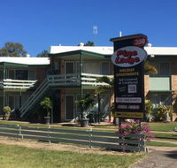 Pine Lodge - Tourism Townsville