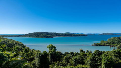 Pineapple House Whitsundays - Tourism Townsville 2