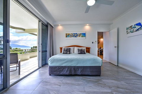 POINCIANA 101 HAMILTON ISLAND CENTRALLY LOCATED 3 BEDROOM, Plus BUGGY!! - Tourism Townsville 0