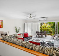 Poolside Apt in Alamanda Beachfront Resort 52 - Tourism Townsville