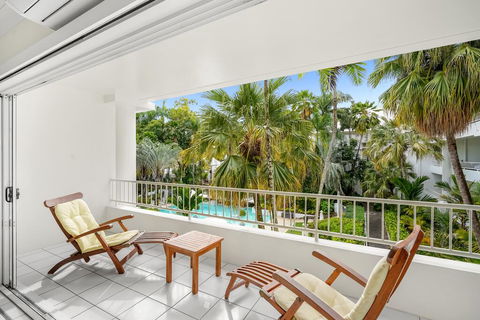 Poolside Apt In Alamanda Beachfront Resort (77) - Tourism Townsville 0